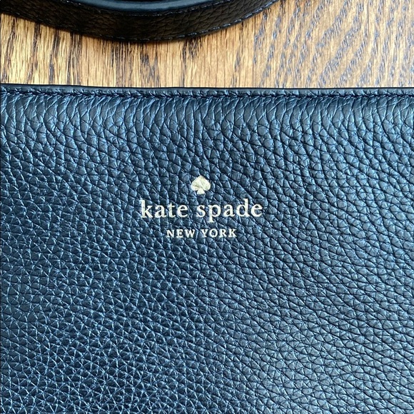 Kate Spade Southport Avenue Cora Crossbody Bag Black, excellent condition - Picture 3 of 14